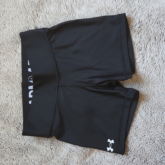 Under Armour Other - EUC Under Armour youth medium workout shorts black white worn once!